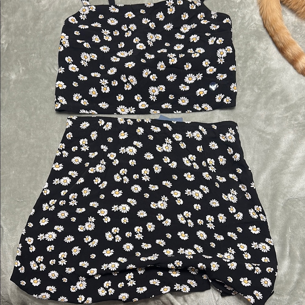 Hollister Black and White Floral Skirt Set